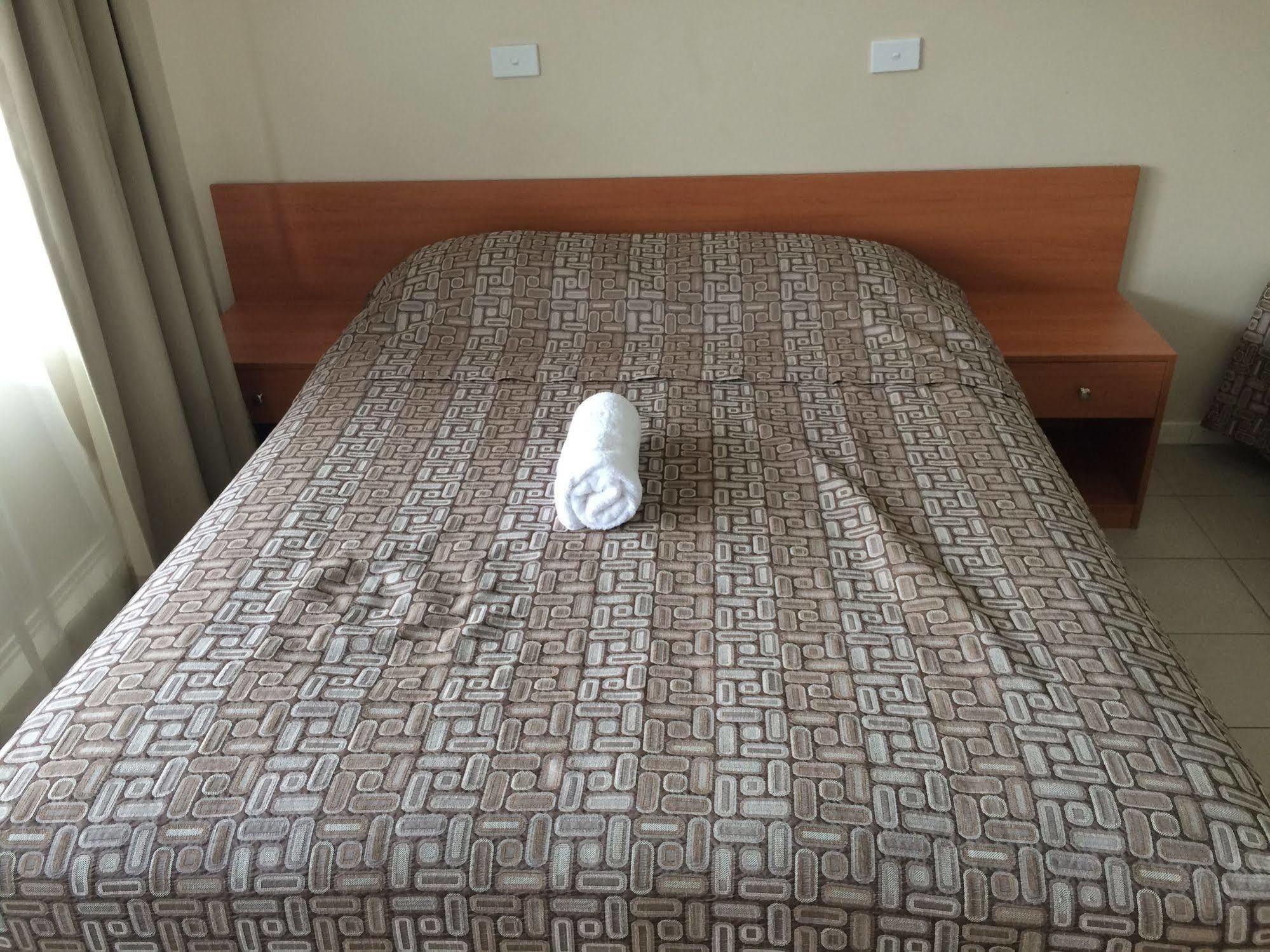Liberty Plains Motor Inn Sydney Esterno foto