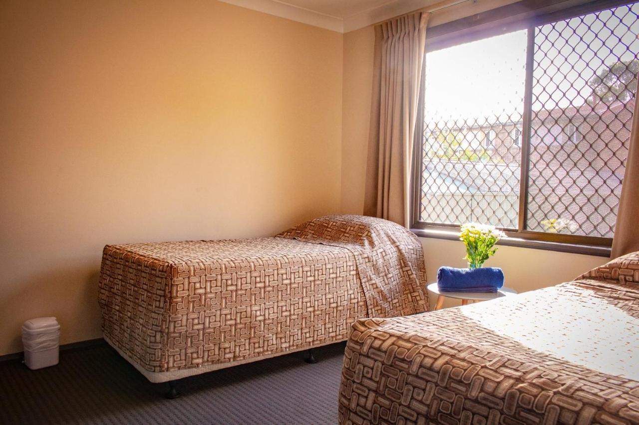 Liberty Plains Motor Inn Sydney Esterno foto